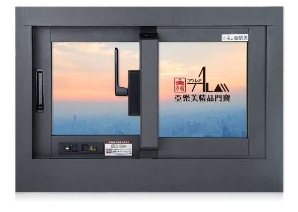 <span>【極靜．耐用】</span>V8/V10頂級窗